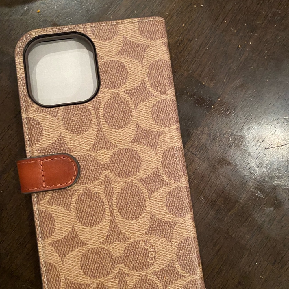 iPhone 13 pro max folio in signature canvas